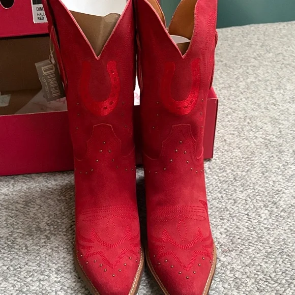 Dingo Hallmark by Opry Red Western Boots size 9 - Picture 1 of 8